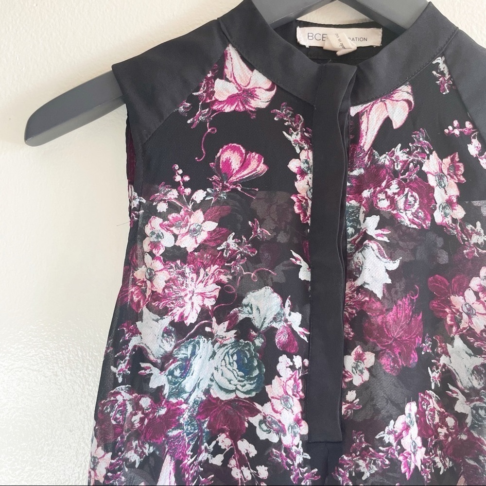 Bcbgeneration plum floral half button up top XS - Picture 2 of 11